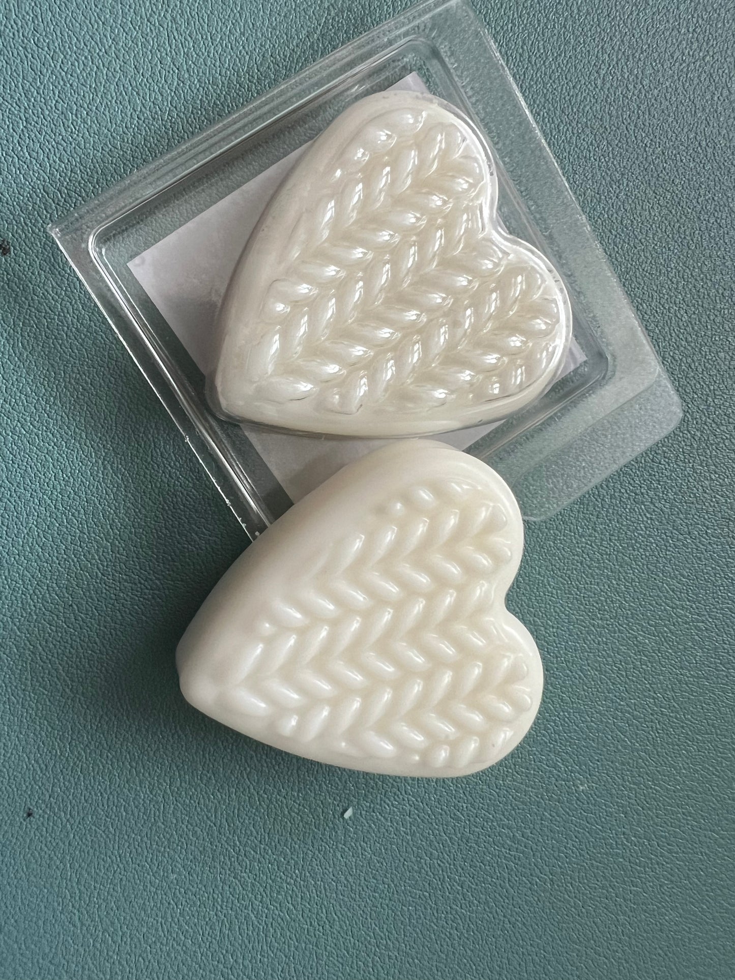 1oz Heart Wax Melts